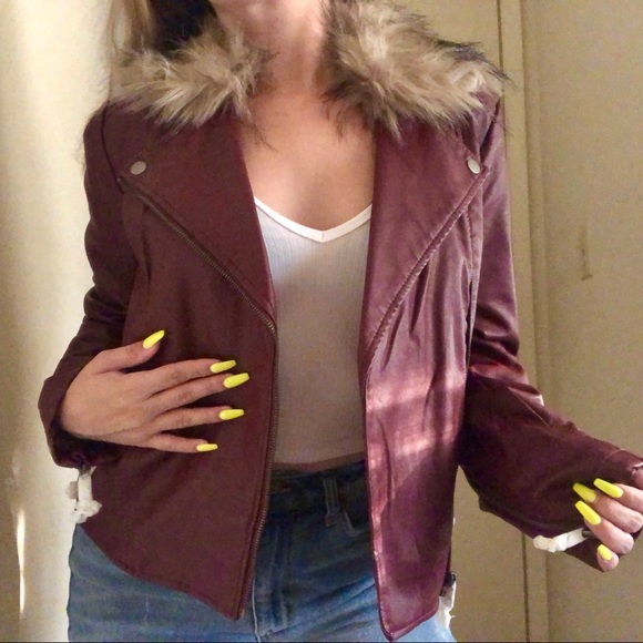 New! Fur-Collar Moto Leather Jacket - Picture 2 of 6